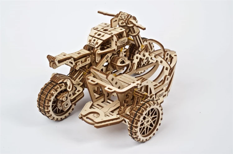 Ugears-Motorcycle-Scrambler-UGR-10-with-sidecar