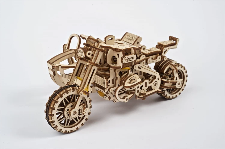 Ugears-Motorcycle-Scrambler-UGR-10-with-sidecar