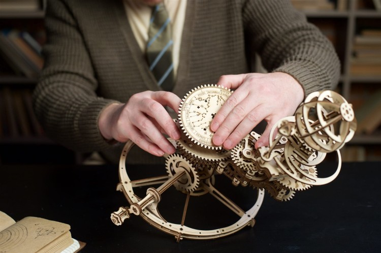 Tellurion - ruchomy model układu słonecznego 3d - Ugears