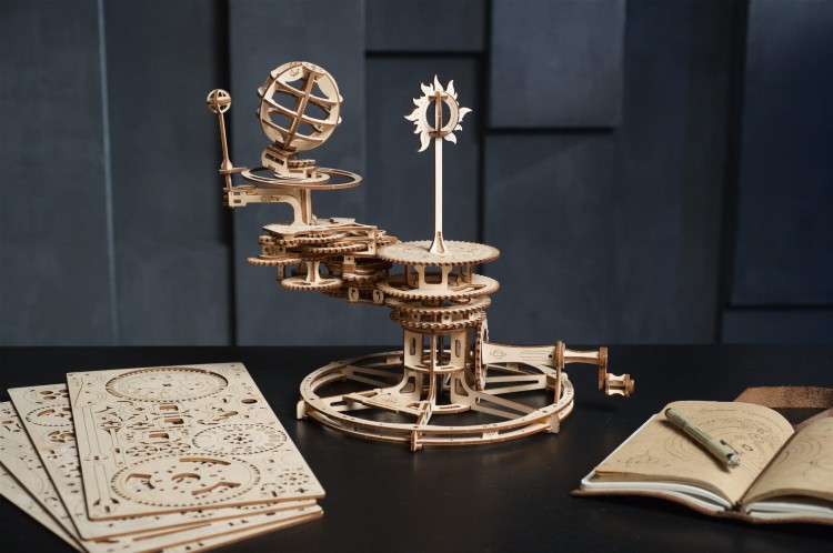 Tellurion - ruchomy model układu słonecznego 3d - Ugears