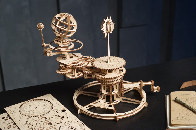 Tellurion - ruchomy model układu słonecznego 3d - Ugears