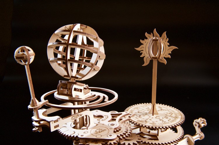 Tellurion - ruchomy model układu słonecznego 3d - Ugears