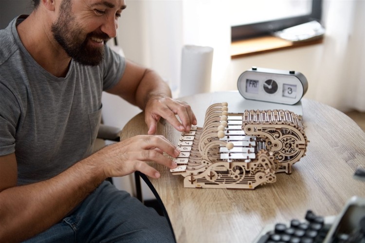 Mechaniczna Celesta Ugears