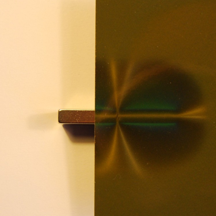 Folia MTX - przykład wizualizacji pola magnetycznego