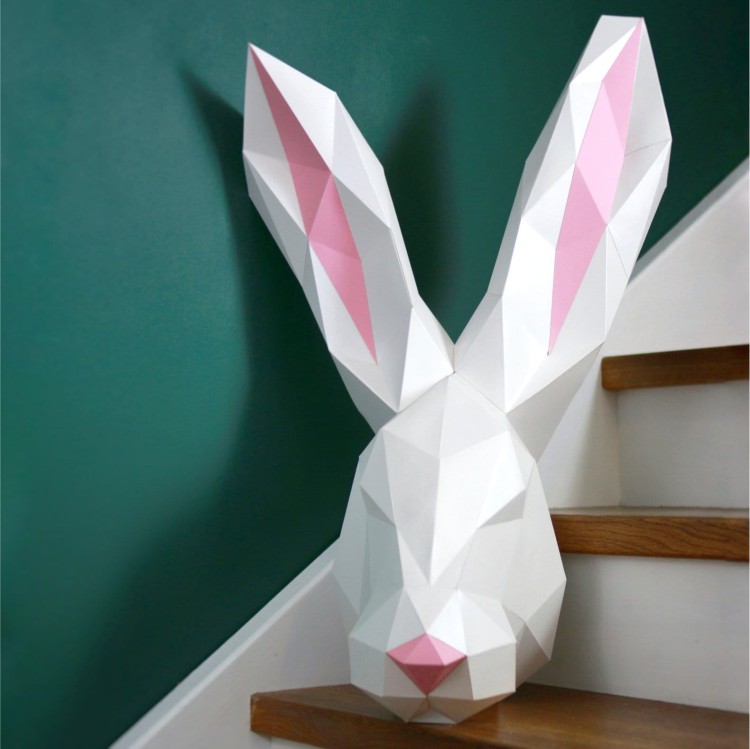 Ogromny zając - kartonowa figurka DIY