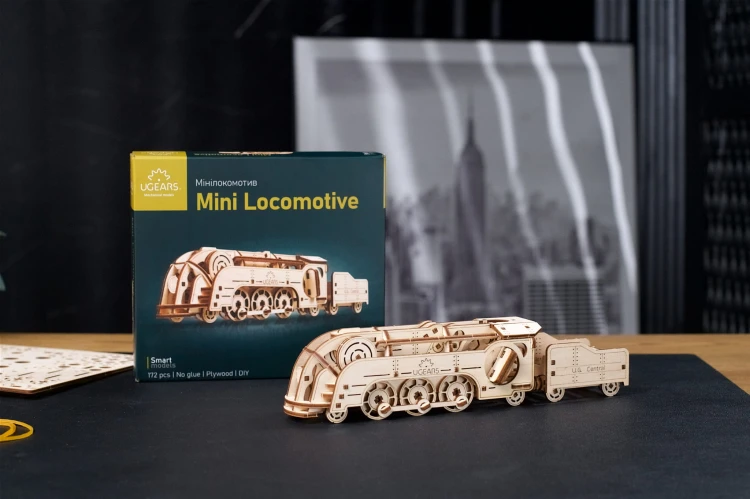 Mini lokomotywa , Model DIY Ugears SMART