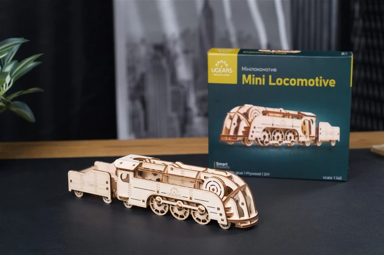 Mini lokomotywa , Model DIY Ugears SMART