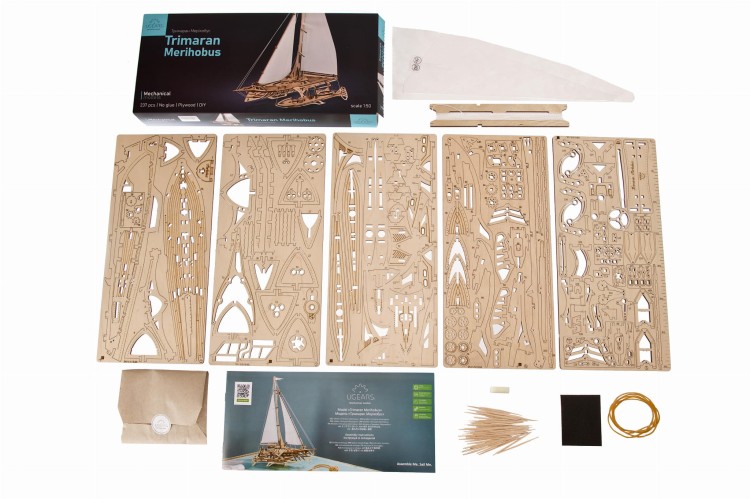 Trimaran Merihobus, Model łodzi DIY Ugears