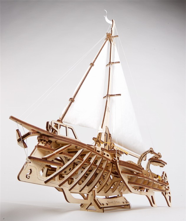 Trimaran Merihobus, Model łodzi DIY Ugears
