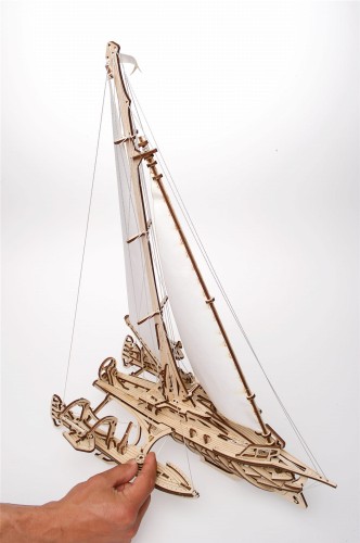 Trimaran Merihobus, Model łodzi DIY Ugears