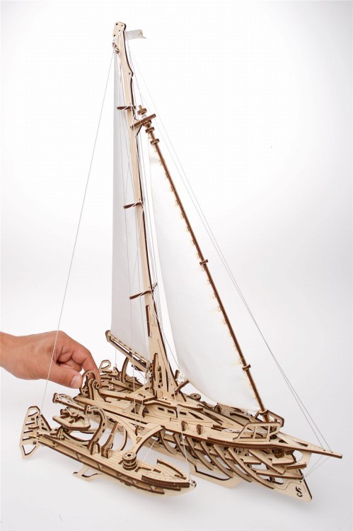 Trimaran Merihobus, Model łodzi DIY Ugears