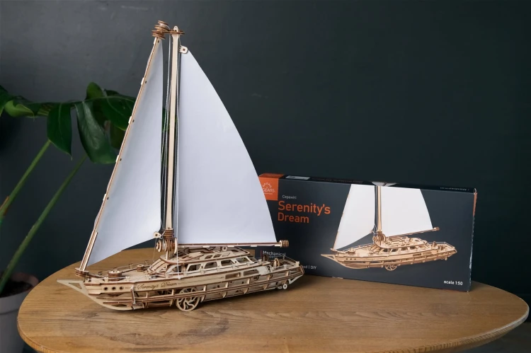 Model jachtu Serenity’s Dream, drewniany model do składania Ugears