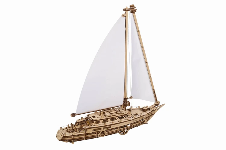 Model jachtu Serenity’s Dream, drewniany model do składania Ugears