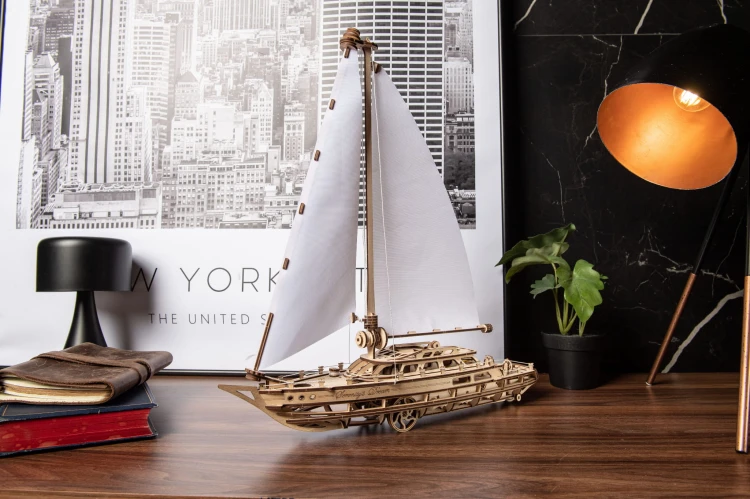 Model jachtu Serenity’s Dream, drewniany model do składania Ugears