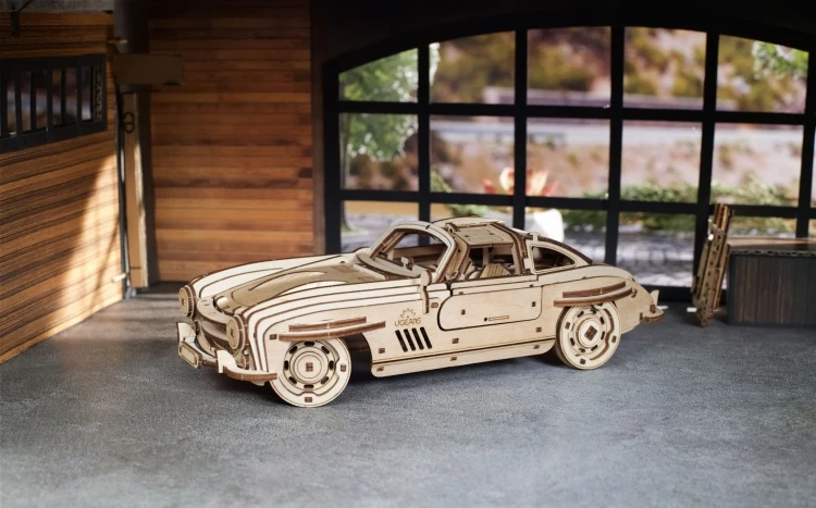 Drewniany samochód sportowy – Winged Sports Coupe - Ugears