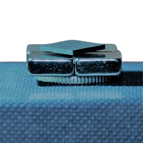 Zestaw lewitacyjny z priolitycznego grafitu