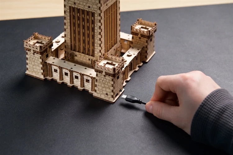 Latarnia Morska w Aleksandrii, drewniany model do składania Ugears