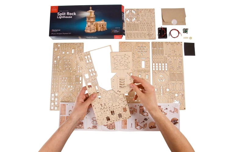 Latarnia Morska Split Rock, drewniany model do składania Ugears