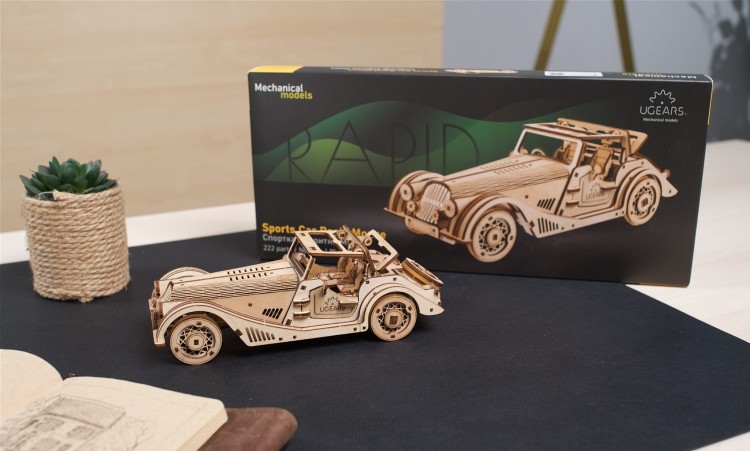 Sport Car Rapid Mouse – model mechaniczny samochodu do składania Ugears