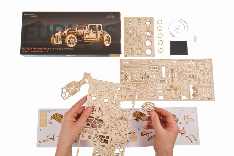 Hot Rod Furious Mouse – model mechaniczny samochodu do składania Ugears