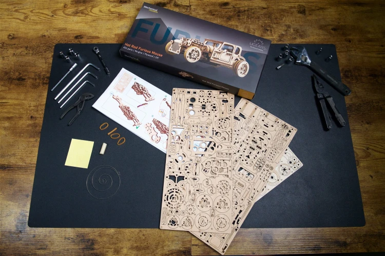 Hot Rod Furious Mouse – model mechaniczny samochodu do składania Ugears
