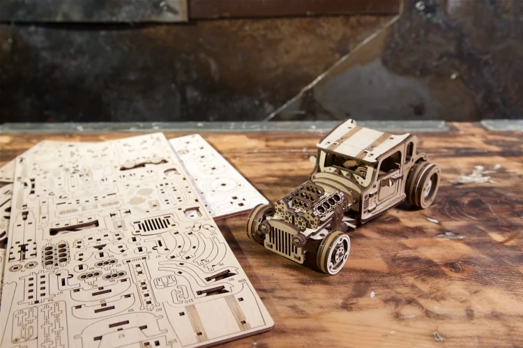 Hot Rod Furious Mouse – model mechaniczny samochodu do składania Ugears