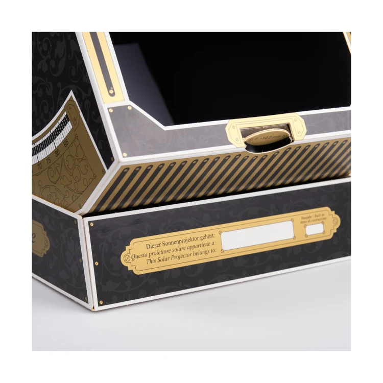 Dwa wymienne lustra pozwalają uzyskać obraz słońca o średnicy 55 lub 75 mm.