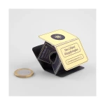 Najmniejsza lornetka świata.