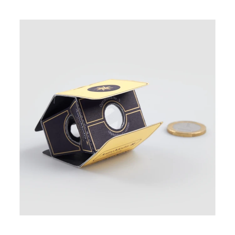 Najmniejsza lornetka świata.