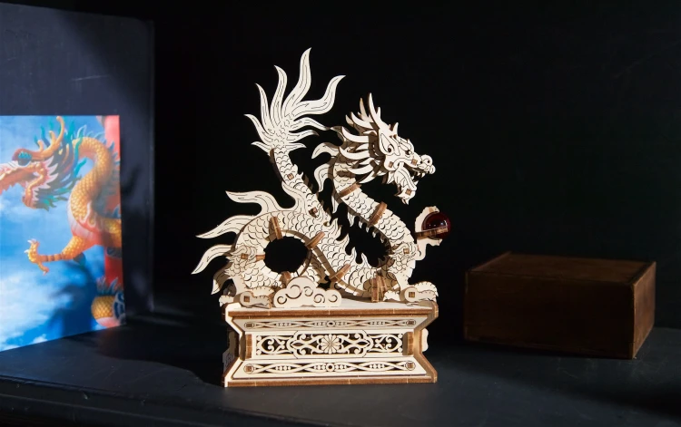 Drewniany Smok – Model Mechaniczny Ugears do składania