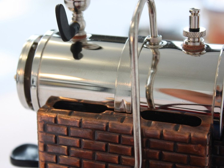 Silnik Parowy Wilesco D6 b.jpg