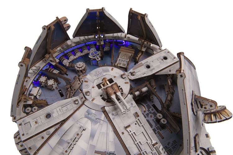 vPuzzle 3D - Sokół Millennium™ Star Wars™ – model do składania