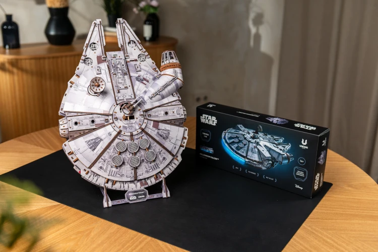 Puzzle 3D - Sokół Millennium™ Star Wars™ – model do składania