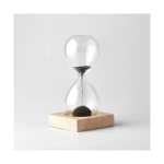 Magentyczna klepsydra -