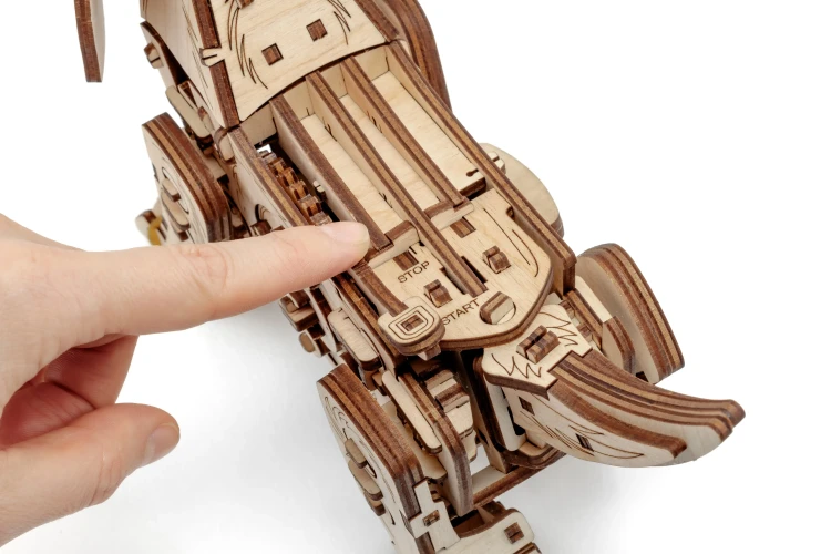 Drewniana figurka Szczeniak- mechaniczne puzzle 3d