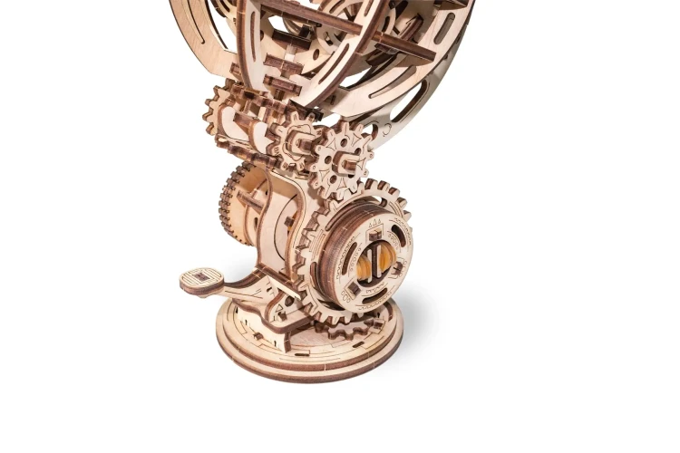 Ruchomy globus - drewniane, mechaniczne puzzle 3D