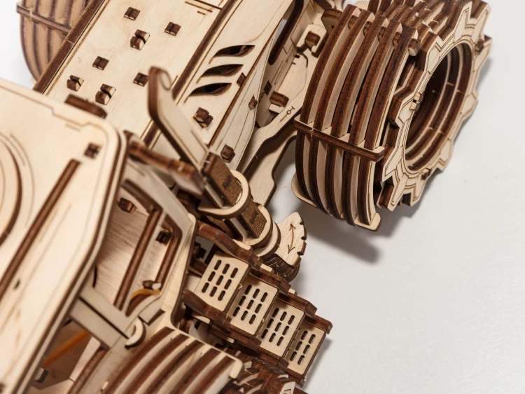 Traktor - drewniane, mechaniczne puzzle 3D