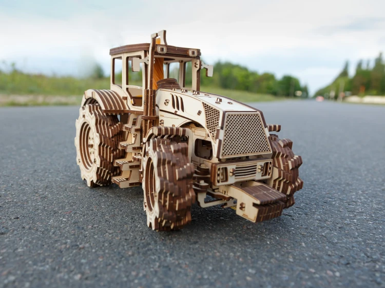 Traktor - drewniane, mechaniczne puzzle 3D