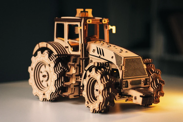 Traktor - drewniane, mechaniczne puzzle 3D