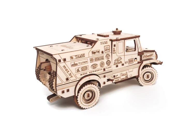 Ciężarówka MAZ 6440- drewniane mechaniczne puzzle 3D