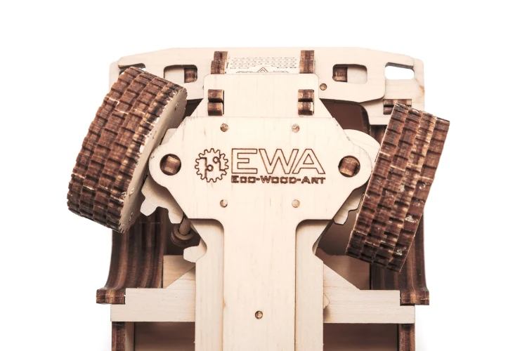 Ciężarówka MAZ 6440- drewniane mechaniczne puzzle 3D