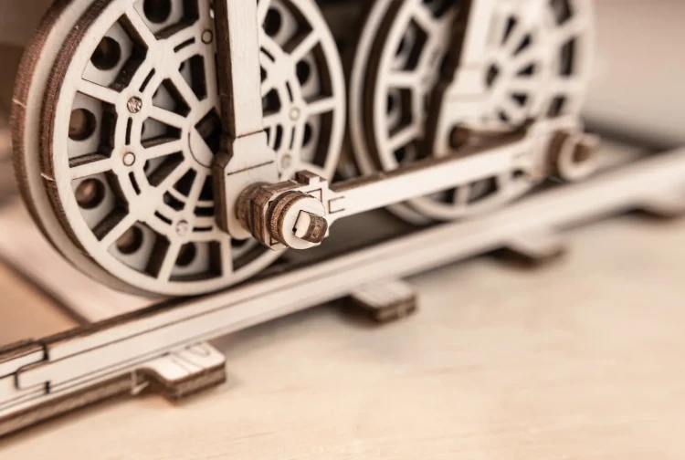 Model kolejki Locomotion - drewniane mechaniczne puzzle 3D