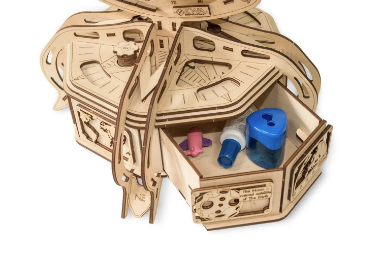 Globus - drewniane, mechaniczne puzzle 3D